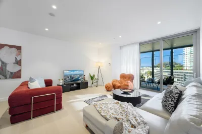 Spacious 3BR in Barangaroo | Free Parking | CBD Hotels near Sydney Pearl Cruises - Day Cruises