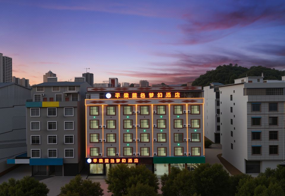 hotel overview picture