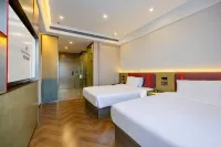 Lizun Hua Sheng Hotel (Sophia Cathedral Branch, Central Street, Harbin)