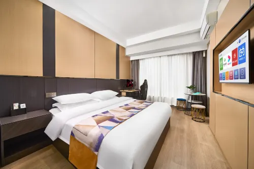 Ant · Lightyear E-Sports Hotel (Bengbu Yintai Wanda)