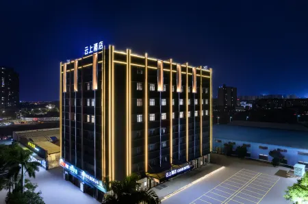 CLOUD HOTEL(HESHANG CITY OF CENTENT)