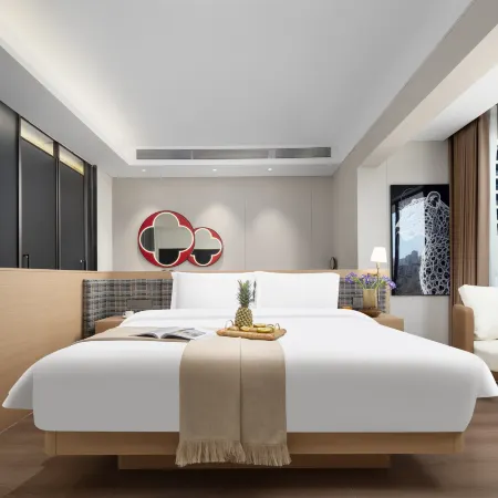 Yibin Xingtin Hotel (Hejiangmen Square · Yangtze River Park Water Curtain Square)