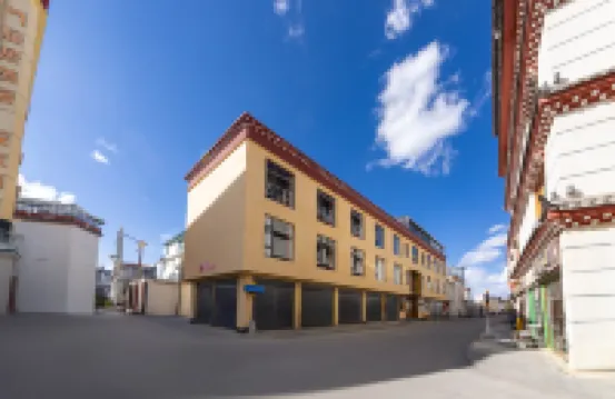 格雅·雪印梵境｜Snow Seal  Sanctum 藏藝民宿（獨克宗古城店）