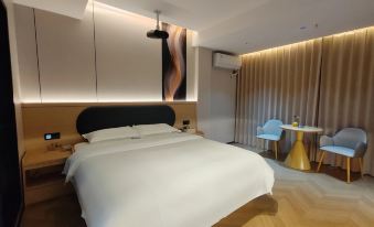 Yunji Holiday Hotel (Pingtan Longwangtou Jinjing Avenue Branch)