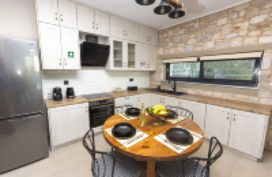 PIERRES BLANCHES WITH PRIVATE POOLS