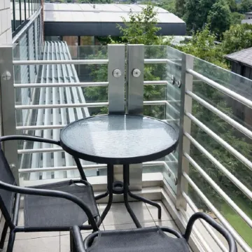 Roomspace Apartments -The Courtyard Отели рядом с достопримечательностью «Уимблдон»