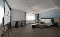 CNHOL RADIENT HOTEL - New