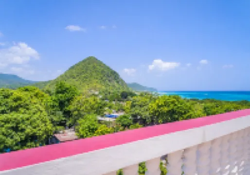 Scarlett Guesthouse Hotel Resorts Hotel di 