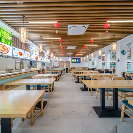 Rujia Ruibai Cloud Hotel (Lu'an Jin'an District Government Center Branch)
