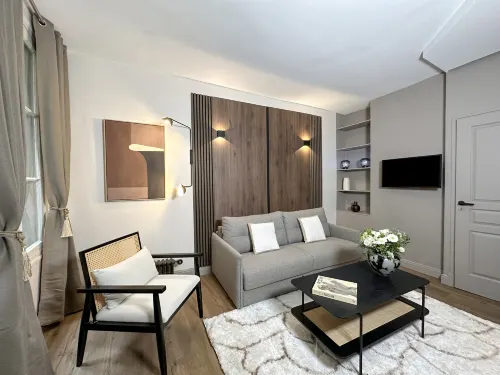 Central apartment near the Louvre & Marais