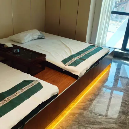 Qiduo Light Residence Hotel