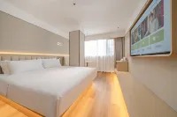 Libai Hotel (Chengdu Chunxi Road Luomashi Metro Station Branch) - parking