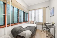 Easy Access & Cozy Room Near Train & Shops