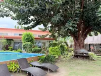 Seaview Beach Resort Dumaguete Beachfront - ビーチサイド