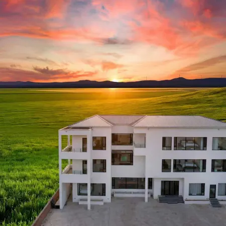 Huishanli-Rewild-Design Guesthouse (Datanzhen)