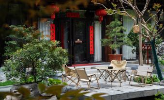 Millennium City Park West Garden No. 3 Homestay (Wansui Mountain Wuxia City)