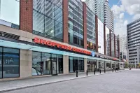 JLadybug Suites | Stunning CN Tower View 2BR - خلابة