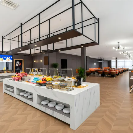 Park Inn by Radisson (Luoyang Yingtianmen Luoyi Ancient City Jiuzhouchi Branch)