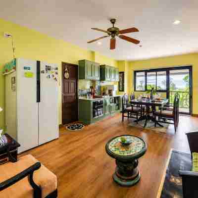 2BR Condo | Pool | Walk to Ao Nang Beach | Krabi Dining/Meeting Rooms