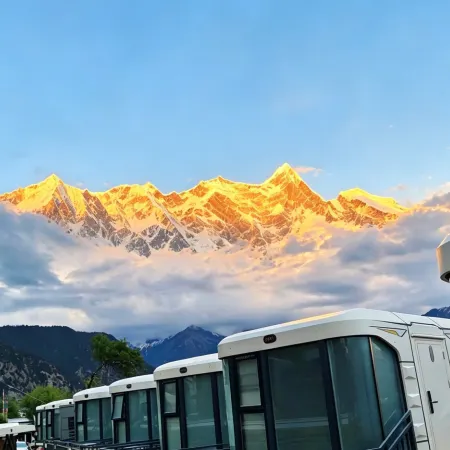 Sansheng Sanshi Capsule Hotel Mingyuan (Suosong Village)