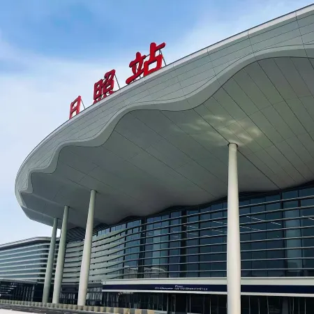 Huayi Zhilv Hotel