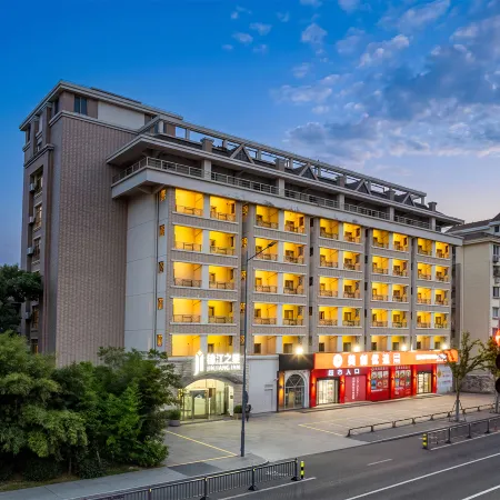 Jinjiang Inn (Kunshan Development Zone JinPu Bridge Subway Station Hotel)