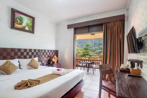 BAWANGAN BROMO HOTEL & RESTO