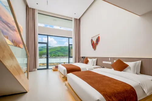Courtyard Panoramic View • LOFT Family Parent-Child Retreat (Narat Scenic Area) - 3 stjerner