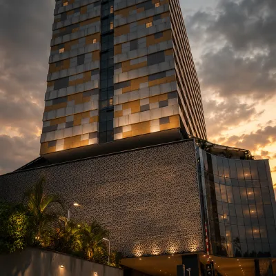 KINGJADA HOTEL Отели рядом с достопримечательностью «Пляж Коко»