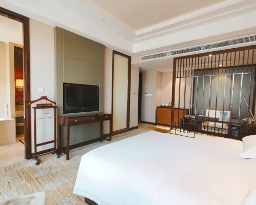 Zhongwei International Holiday Hotel Hotels in Fushun
