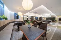 Mingfu Fengju Hotel - parking