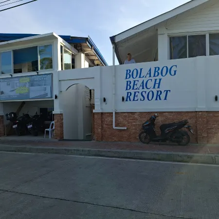 Bolabog Beach Resort