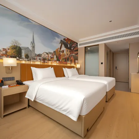 Vienna Hotel (Changbai Mountain Chibei District Transportation Distribution Center)