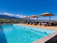 Luxman SEMAN · Cloud Horizon Infinity Pool Panoramic Designer Homestay - Infinity Pools