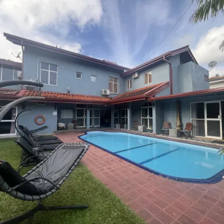 Palms Villa