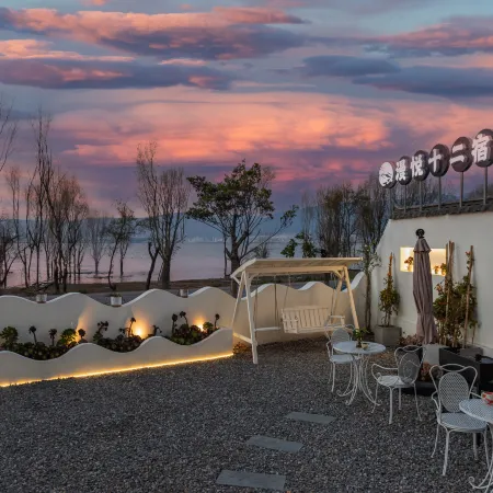 Dali Manyue · Twelve Su Scenic Apartment (Erhai Lake)