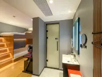 HomeInn YUNIK Esports Hotel (Zibo Jinjing Avenue Badajia Branch) - 2つ星
