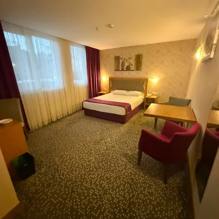 Pelora Hotel