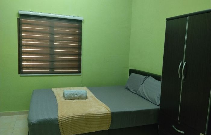Roomstay ChekGu (1 Queen)