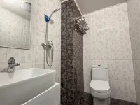 Shangpin Sijia Business Hotel (Fenghuang Road) - parcheggio