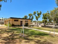 Geraldton Caravan Park - Kolam Renang