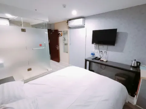 天燕假日賓館（哈爾濱中央大街店）