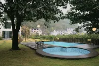 Wanfeng Linfanzhu - Swimmingpools