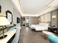 Xana Hotelle Hotel (Jiujiang Railway Station Wanda Plaza)