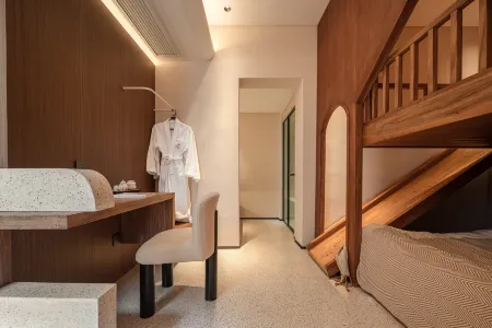 Muyun Juzhuju (Jiuhua Mountain Meat Body Baodian) Отели рядом с достопримечательностью «Zhiyuan Chenxi»