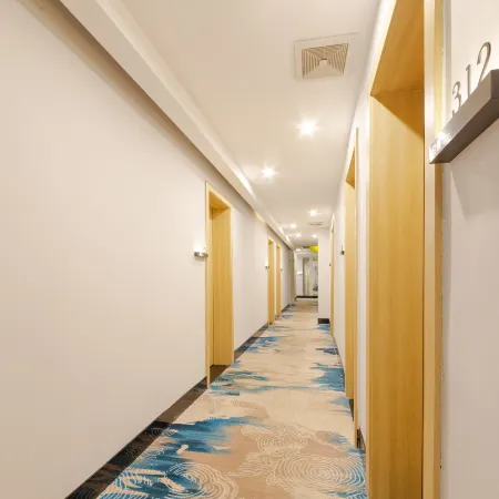 Yuejing Hotel (Yueyang Tower Scenic Area Branch)