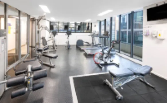 弗林德斯街布雷迪公寓酒店