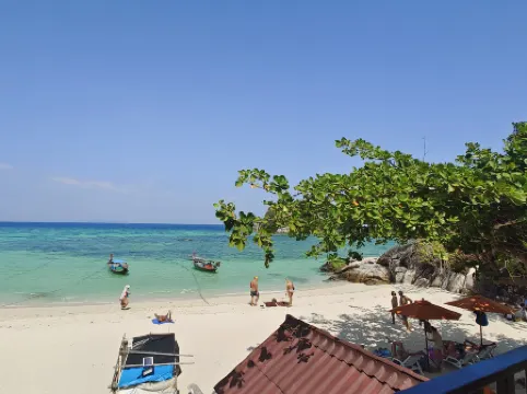 Lipe Sunrise Beach House