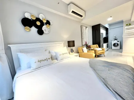 The Luxe By Infinitum by QC