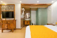 Yuhuai Renjia Inn Hotels near Yunnan Lijiang Sports Development Center Multiple-use Hall